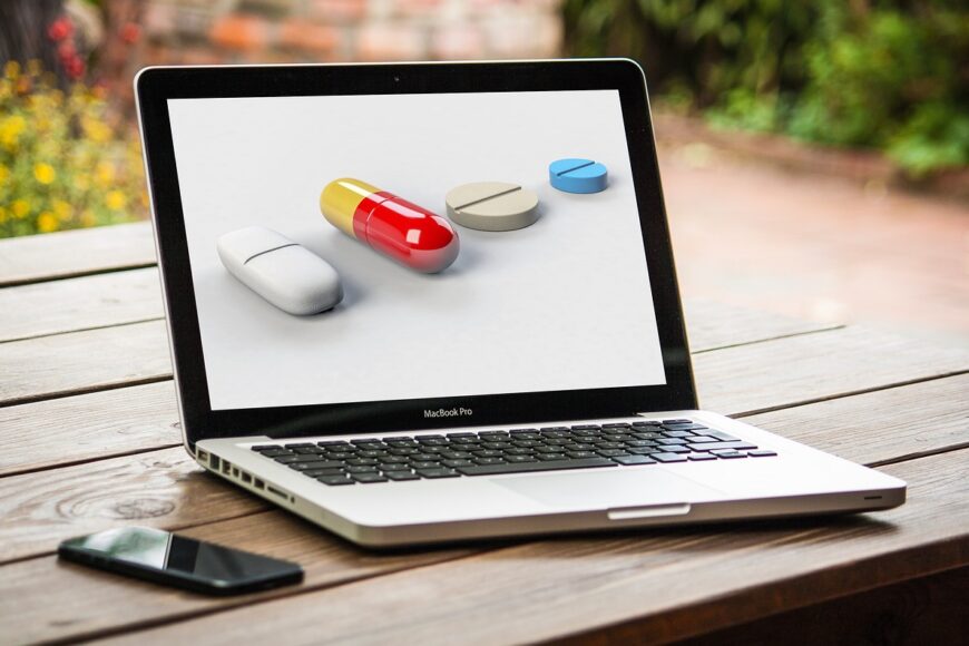 Attenzione ai farmaci contraffatti, i consigli per acquistare in sicurezza