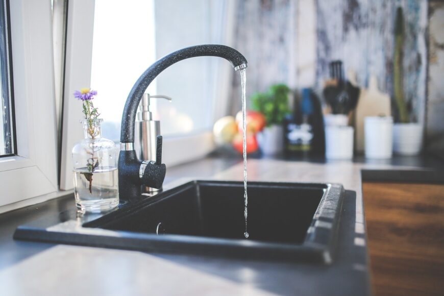 Acqua del rubinetto: credito di imposta per sistemi domestici di filtraggio